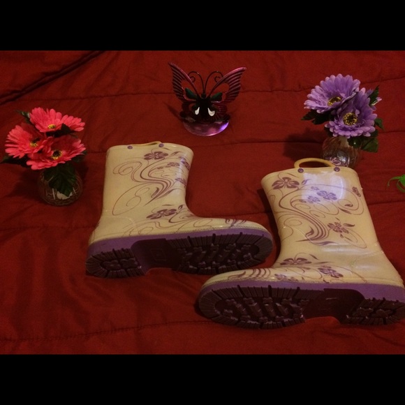 Rain boots - Picture 2 of 8